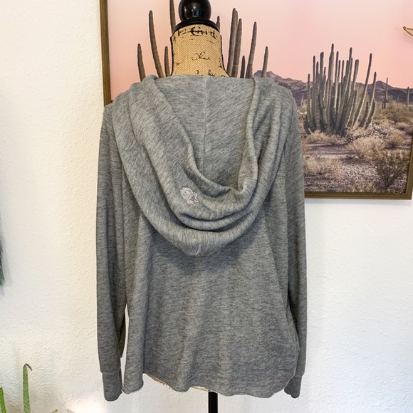 Wildfox - Picture 5 of 7